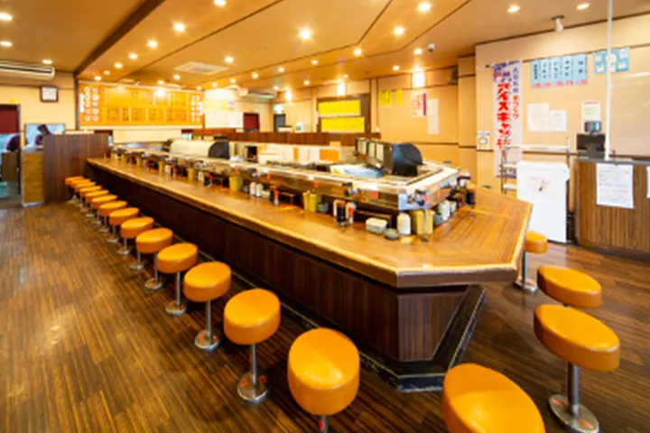 株式会社サンフーズ:回転寿司店「すし市場」の運営